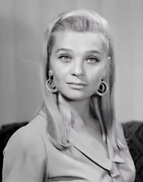 Лучшие фото главной красавицы Советского Союза Светланы Светличной