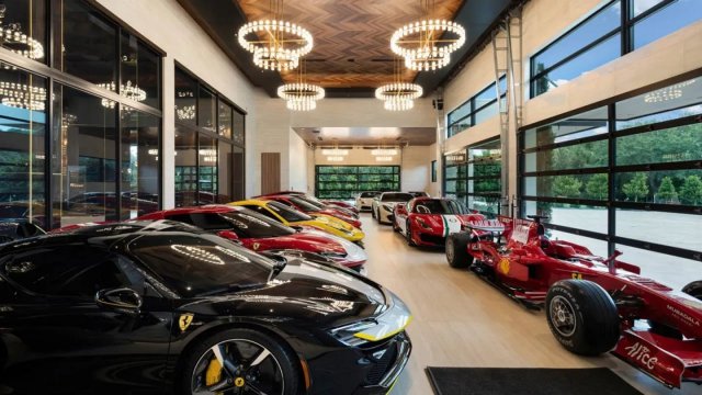 Фанат купил виллу &quot;Феррари&quot; - Casa Ferrari - за 55 миллионов долларов