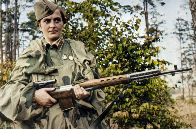 26-летняя Людмила Михайловна Павличенко 26-летняя Людмила Михайловна Павличенко