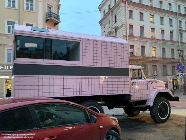 В городе обнаружен розовый ЗИЛ &quot;Кристина&quot;