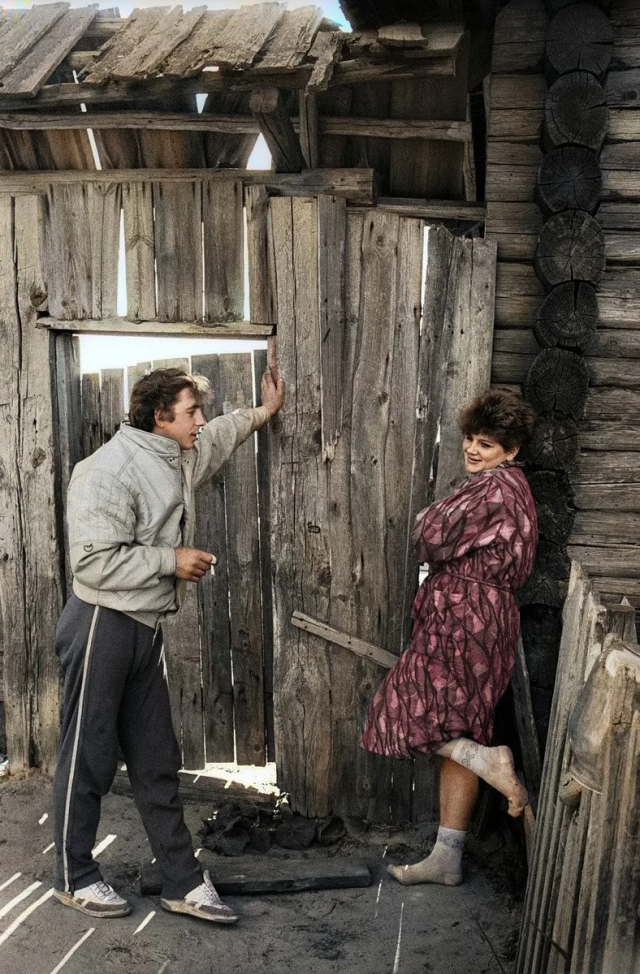 "Весна пришла". Чепиков Пётр и Прохоренко Татьяна. Белорусская ССР, 1990 год. "Весна пришла". Чепиков Пётр и Прохоренко Татьяна. Белорусская ССР, 1990 год.