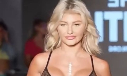А какую красотку выберешь ты