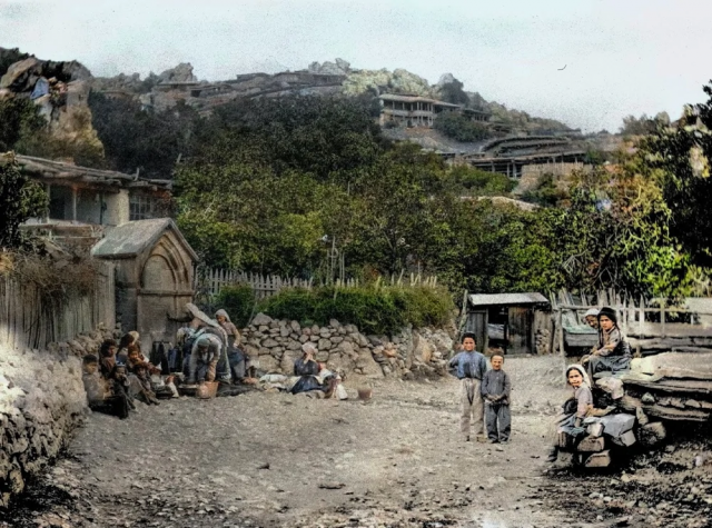 Чешме в татарской деревне, 1897 год. Чешме в татарской деревне, 1897 год.