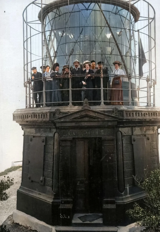 На Ай-Тодорском маяке. Гаспра, 1910 год. На Ай-Тодорском маяке. Гаспра, 1910 год.