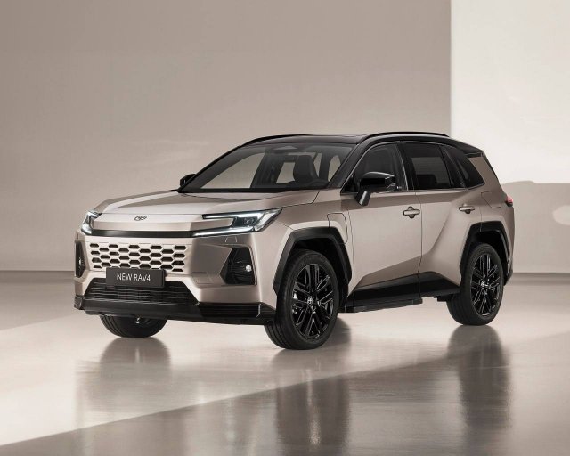 Новую Toyota RAV4 назвали страшной