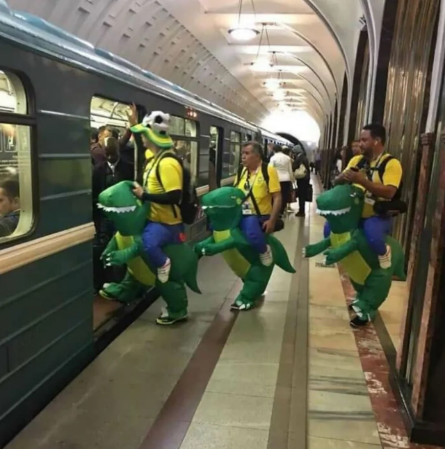 Чего только не увидишь в метро Чего только не увидишь в метро