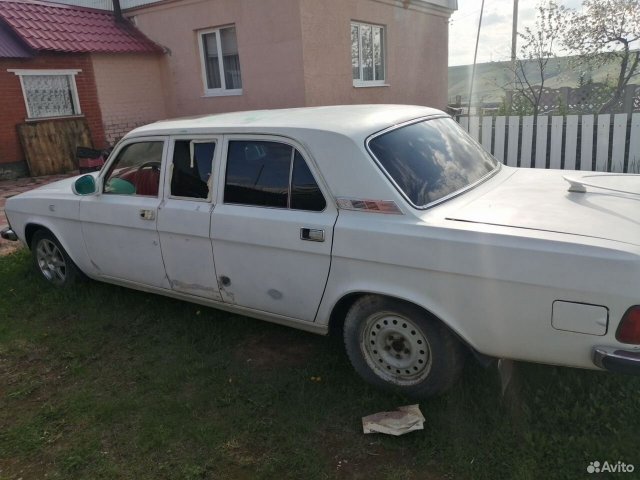 Тяжелый люкс по-русски: в продаже редкий лимузин на базе ГАЗ-31102, который удлинён на 493 мм Тяжелый люкс по-русски: в продаже редкий лимузин на базе ГАЗ-31102, который удлинён на 493 мм