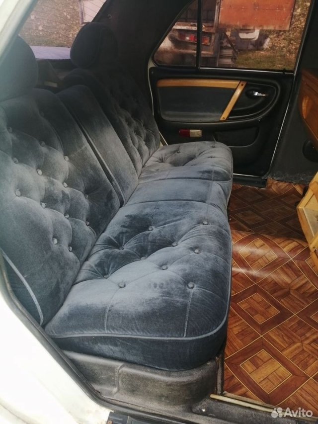 Тяжелый люкс по-русски: в продаже редкий лимузин на базе ГАЗ-31102, который удлинён на 493 мм