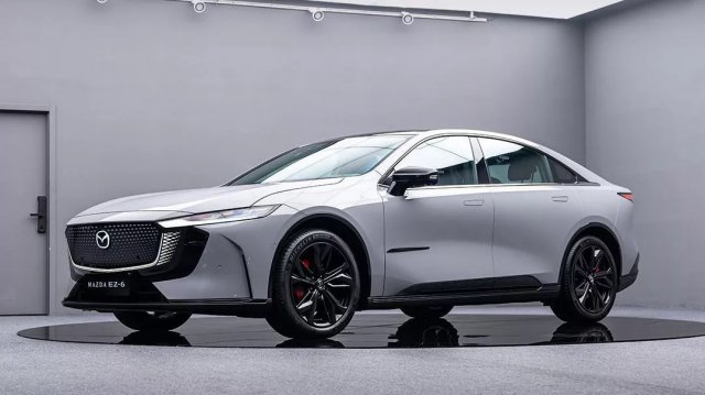 Mazda выпустила спортивный седан EZ-6 за 1,8 млн рублей