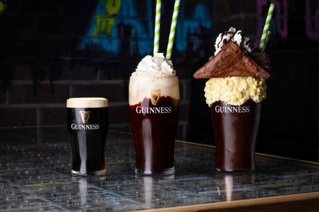 Бар в Лондоне представил первый в мире молочный коктейль с Guinness Бар в Лондоне представил первый в мире молочный коктейль с Guinness