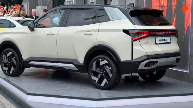 "АвтоВАЗ" представил новый автомобиль — кроссовер Lada Azimut "АвтоВАЗ" представил новый автомобиль — кроссовер Lada Azimut
