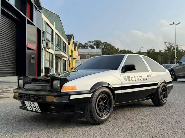 Японский инженер сделал уменьшенную детскую копию легендарной Toyota AE86