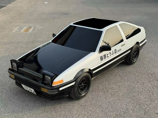 Японский инженер сделал уменьшенную детскую копию легендарной Toyota AE86