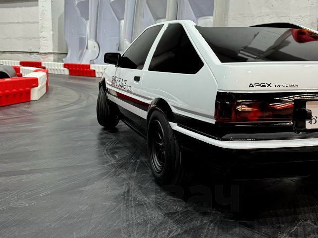 Японский инженер сделал уменьшенную детскую копию легендарной Toyota AE86