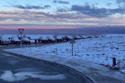 В самой засушливой пустыне мира — Атакама увидели снег В самой засушливой пустыне мира — Атакама увидели снег