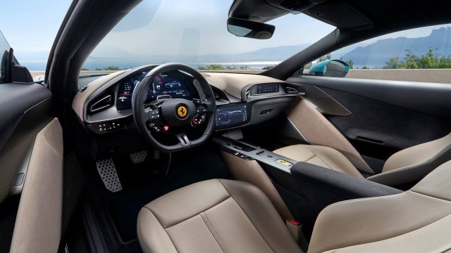 Самый дешевый Ferrari Amalfi - он стоит &quot;всего&quot; 22 миллиона рублей