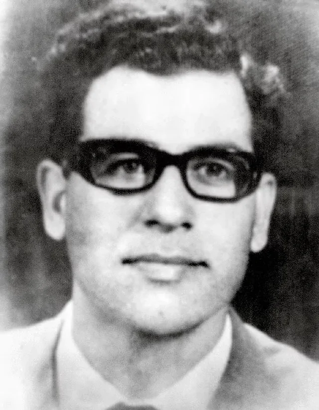 23-летний член иракской партии "Баас" Саддам Хусейн, 1960 год 23-летний член иракской партии "Баас" Саддам Хусейн, 1960 год