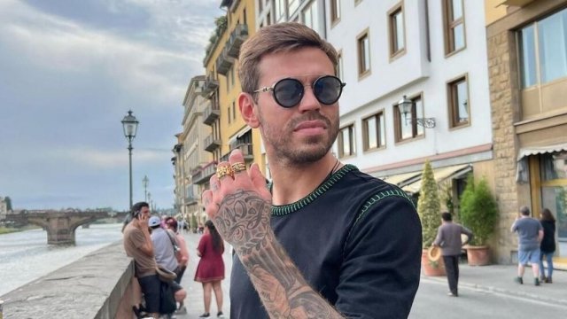 Футболист Федор Смолов устроил драку в &quot;Кофемании&quot; и попытался извиниться за нее