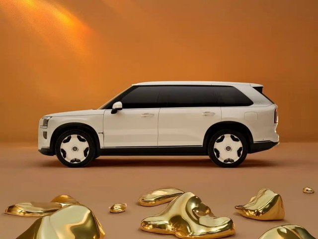 Zeekr показали интерьер своего нового флагманского SUV — 9Х