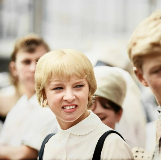 Актриса Людмила Гурченко на съемочной площадке, 1960-е.
