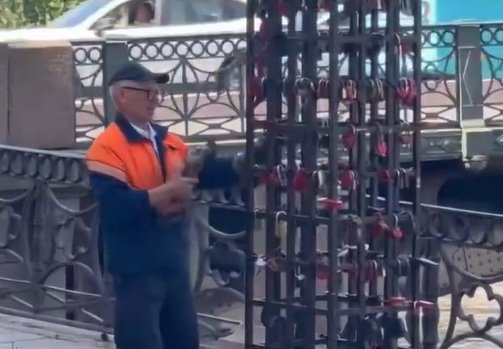 Теперь ты знаешь причину развода