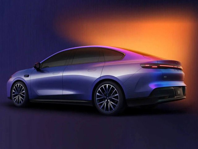 В Китае начали продавать мощный электрокар Leapmotor B01, который дешевле новой Lada Iskra