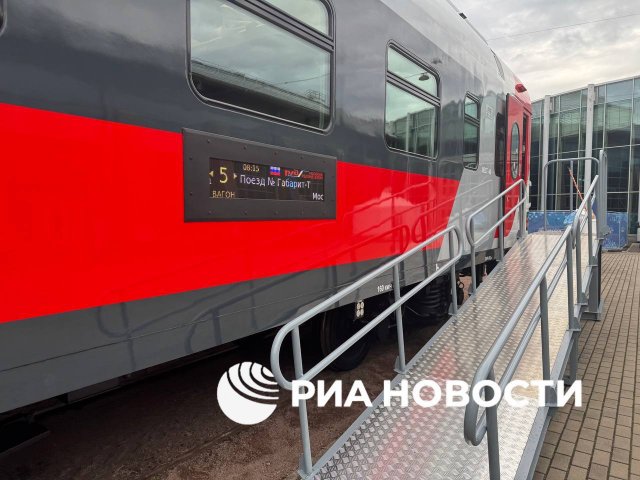 А вот как выглядят новые купейные вагоны с полками длиной 2 метра