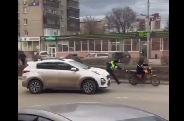 И ведь догнал же