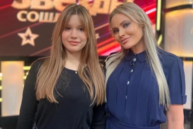 Дочери Даны Борисовой едва исполнилось 18, а она уже пошла делать пластическую операцию Дочери Даны Борисовой едва исполнилось 18, а она уже пошла делать пластическую операцию