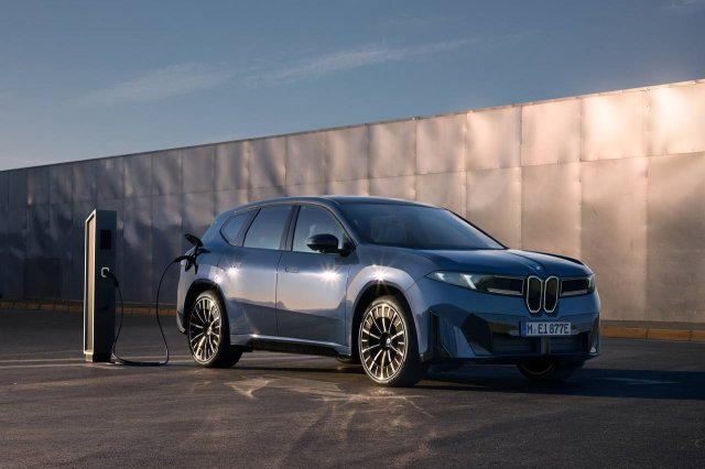 Новый BMW iX3 - первый взгляд