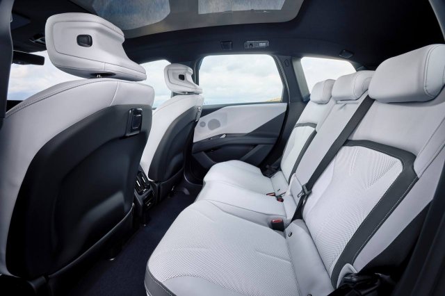 Новый BMW iX3 - первый взгляд