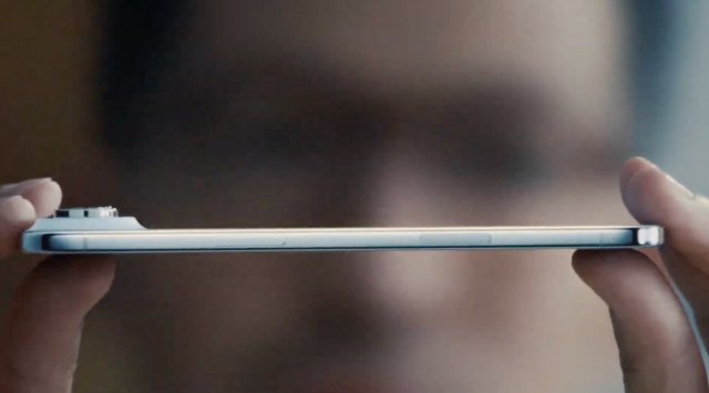 Показали самый тонкий смартфон Apple — iPhone Air толщиной всего 5.6мм Показали самый тонкий смартфон Apple — iPhone Air толщиной всего 5.6мм