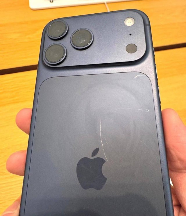 Новый iPhone 17 и 17 Pro за 200 тысяч рублей слишком хрупкий