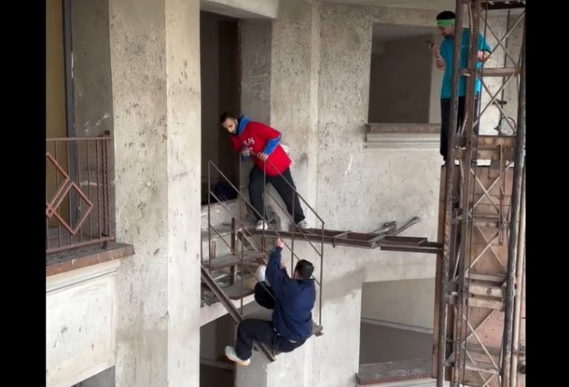 Что творят эти ребята