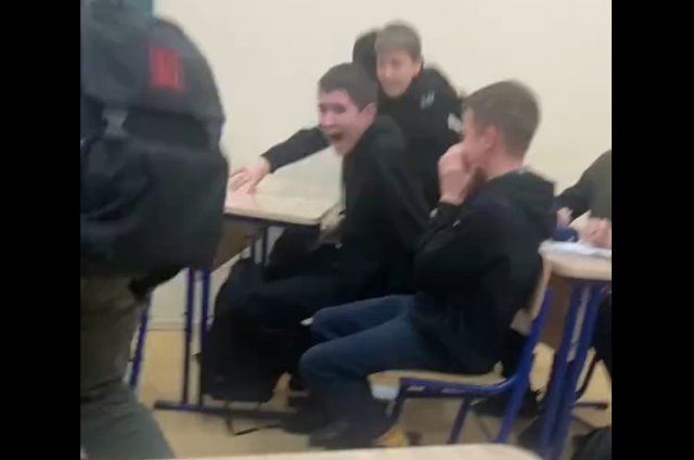 Ученики довели учителя