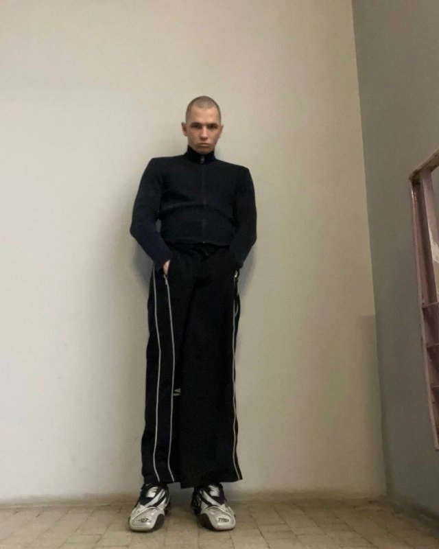 Участник &quot;голой вечеринки&quot; Васио выпал с третьего этажа в Париже - жутки кадры рэпера