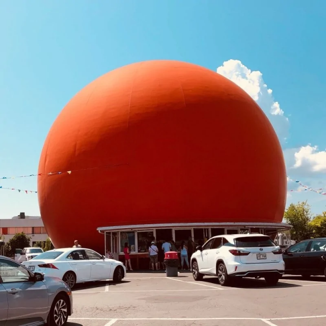 3. Gibeau Orange Julep - придорожная достопримечательность и ресторан быстрого питания в Монреале, Квебек, Канада 3. Gibeau Orange Julep - придорожная достопримечательность и ресторан быстрого питания в Монреале, Квебек, Канада