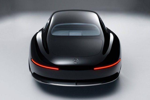 Новый концепт Vision Iconic от Mercedes - его сравнивают с автомобилем Бэтмена
