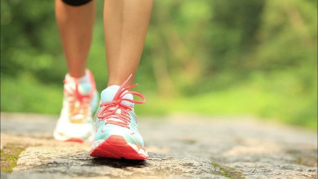 Ходить по 10-20 тысяч шагов в день плохо - это убивает суставы Ходить по 10-20 тысяч шагов в день плохо - это убивает суставы