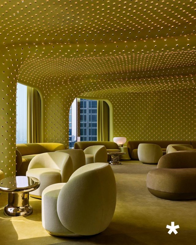 Дизайн бара по проекту Захи Хадид в Гонконге