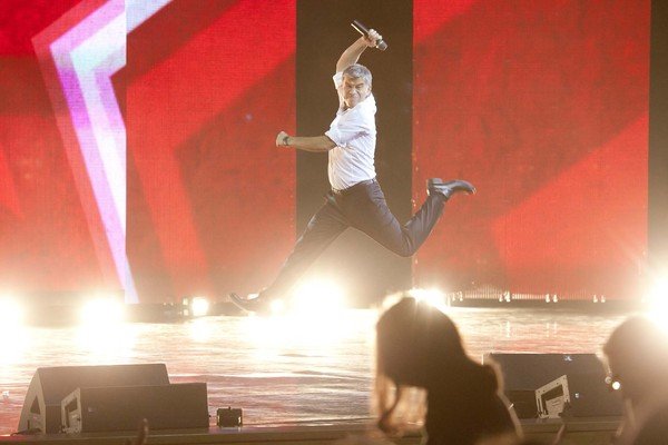 Олегу Газманову запретили делать легендарное сальто