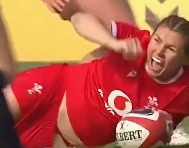 Видео дня: женское регби Видео дня: женское регби