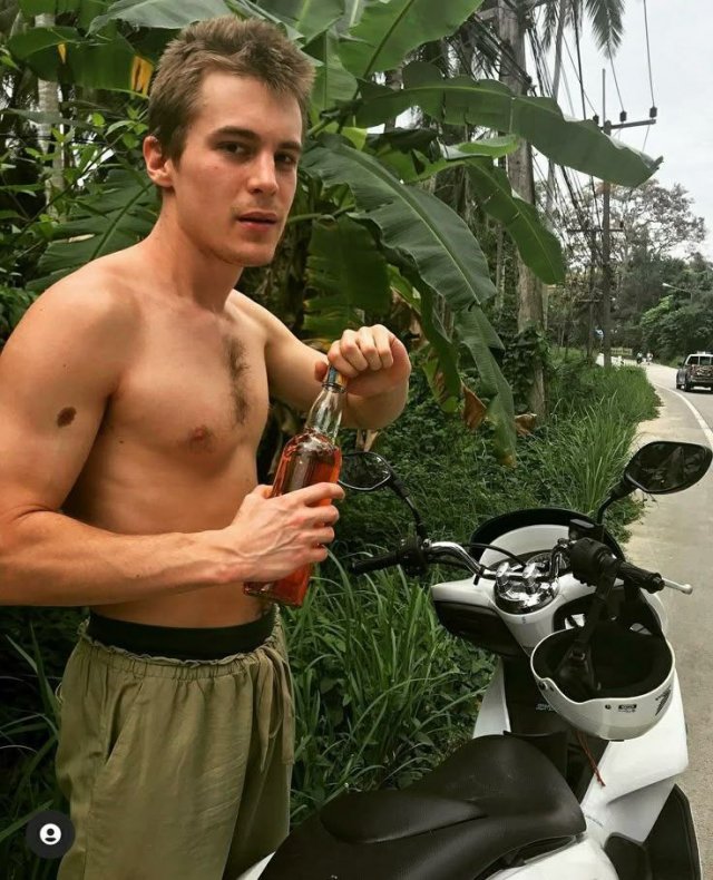 Иван Янковский отметил 35-летие: лучшие фото актера