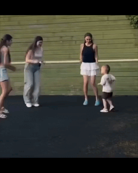 Подборка гифок -  05.11.2025