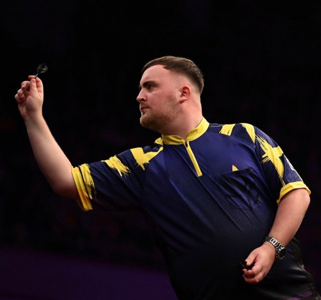 Самый сексуальный спортсмен Земли — 18-летний чемпион мира по дартсу Люк Литтлер Самый сексуальный спортсмен Земли — 18-летний чемпион мира по дартсу Люк Литтлер