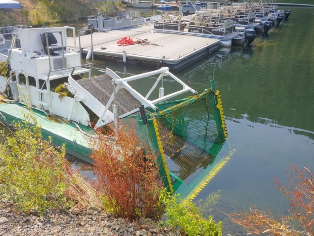 Приспособление для очистки водоемов от растущей подводной зелени Приспособление для очистки водоемов от растущей подводной зелени