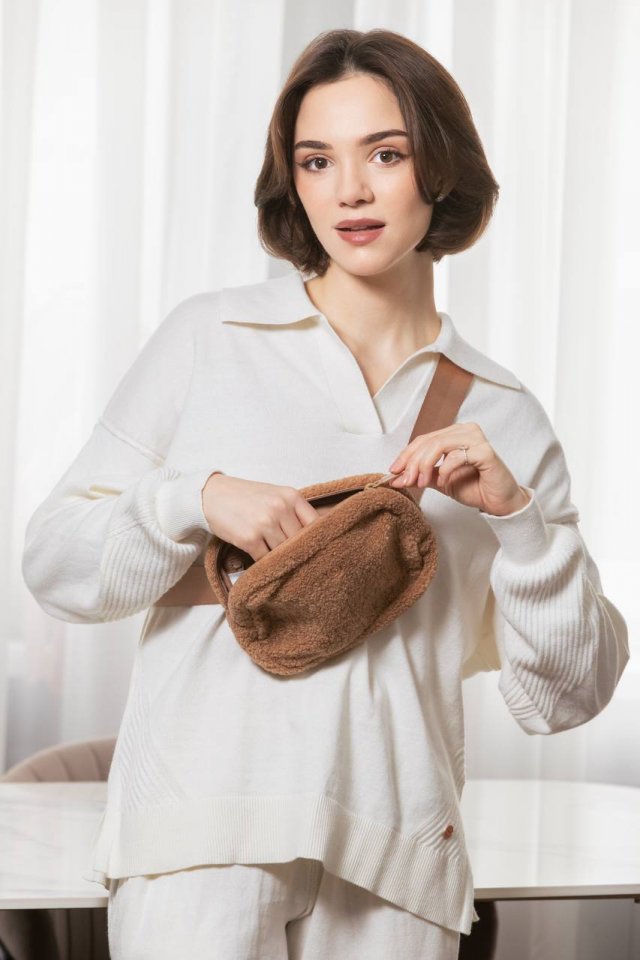 Снявшаяся голой для журнала Maxim фигуристка Евгения Медведева выходит замуж