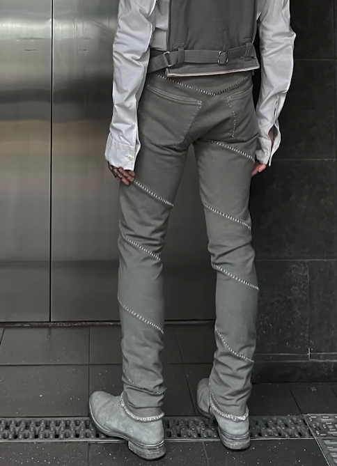 Самый жуткий дизайнер современности Керол Кристиан Поэлль