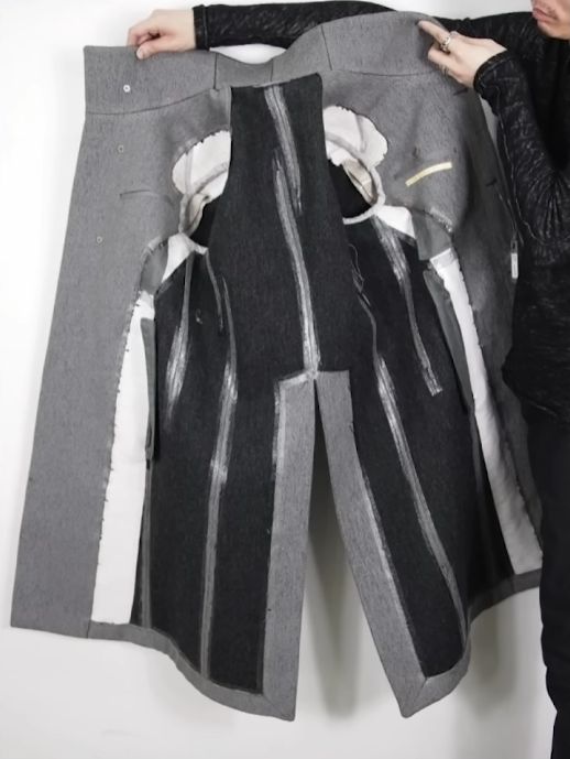 Самый жуткий дизайнер современности Керол Кристиан Поэлль