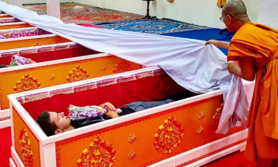 Таиланд и захоронение живых людей.